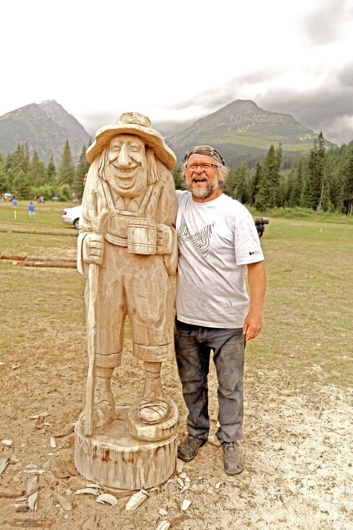 Najlepšia figurálna socha: Poliak Janusz Wendzicha so svojím vtipným tiež turistom.