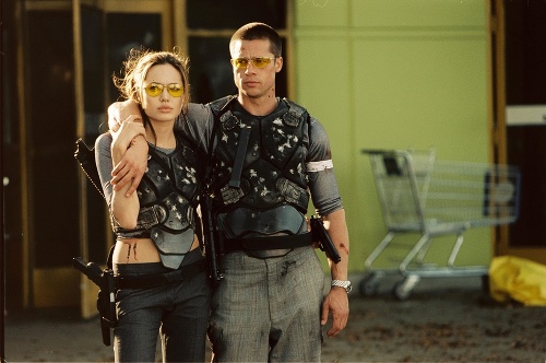 Angelina a Brad si spolu začali počas nakrúcania filmu Pán a pani Smithovci.