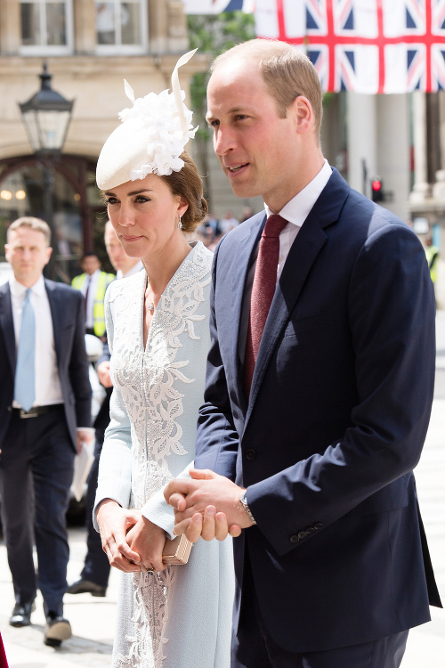Medzi hosťami nemohli chýbať manželia vojvodkyňa Kate Middleton a princ William.