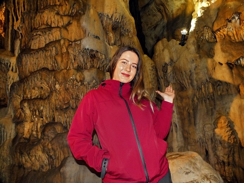 V jaskyni je teplota vzduchu 8 °C