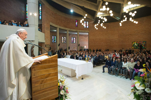 Väznicu Rebibbia v apríli 2015 navštívil aj pápež František.