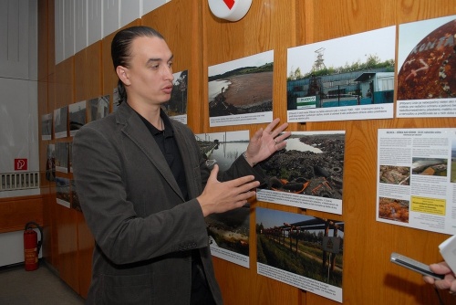 Riaditeľ Greenpeace na Slovensku Juraj Rizman upozorňuje, že proti ťažbe uránu budú protestovať aj naďalej.