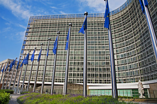 O skládke rozhodnú v budove Európskej komisie.