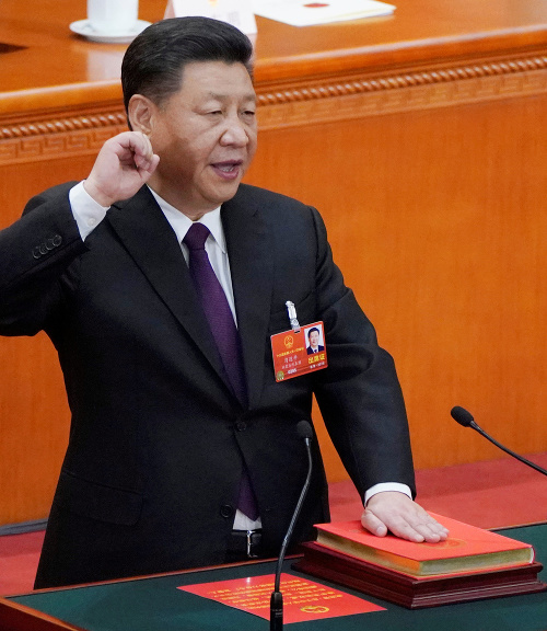 Čínsky parlament potvrdil Si Ťin-pchinga vo funkcii prezidenta.