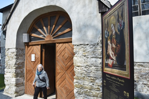 Kostol svätého Egídia v Poprade zdobí kópia obrazu Madony s anjelmi.
