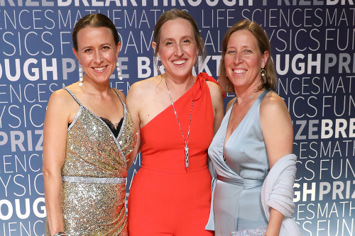 Tri úspešné sestry: Anne (šéfka biotechnologickej firmy 23andMe), Janet (antropologička) a Susan.