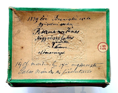  Dokument, ktorý informuje o kytičke a jej darovaní do múzea.