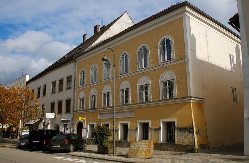 Rodný dom Adolfa Hitlera v meste Braunau am Inn v Hornom Rakúsku.