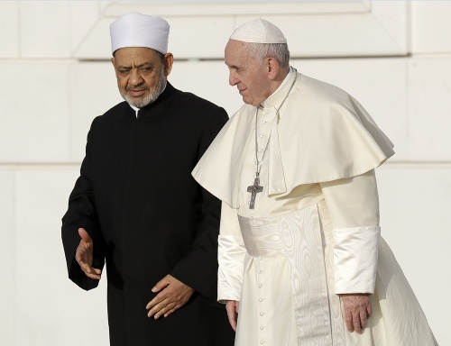 Pápež František je momentálne na návšteve Spojených arabských emirátov.