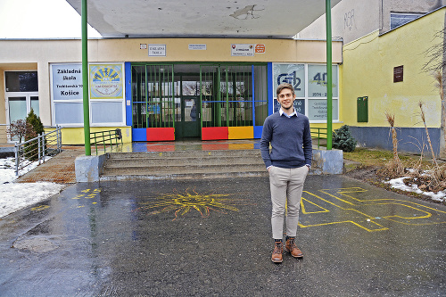 V škole: Kristián Tomčo (18) tento rok maturuje na gymnáziu v Košiciach.