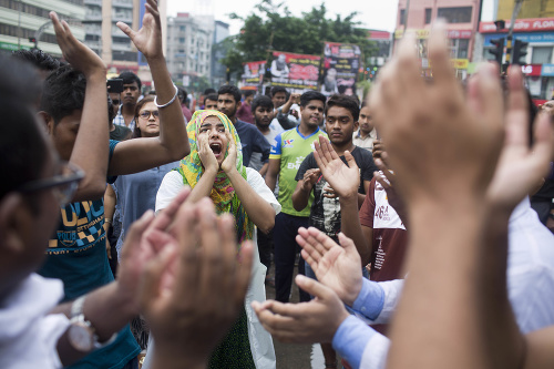 Protest študentov v Bangladéši.