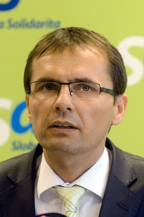 Podpredseda SaS a exminister obrany Ľubomír galko prežíva obrovské trápenie.