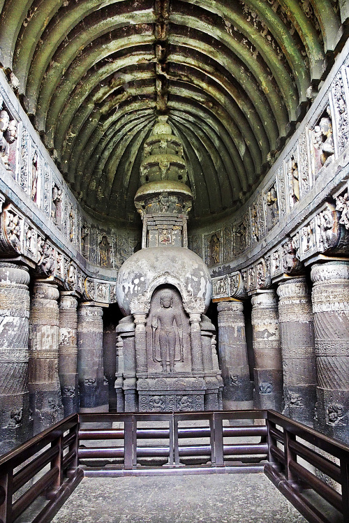 Skalný chrám: Vznikal 800 rokov.