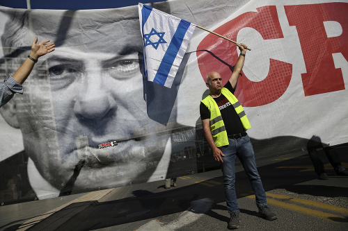 V žltých vestách sa protestuje už aj v Izraeli.
