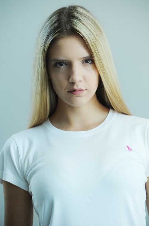Laura Bednarová (17), Bratislavský kraj: 173 cm/54 kg, 90-60-87