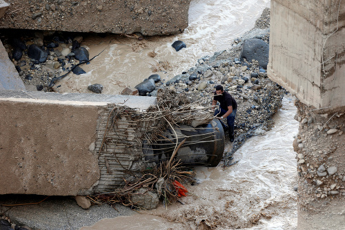Jordánsko zasiahli náhle záplavy.