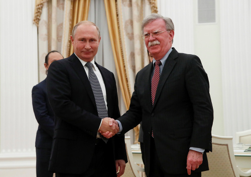 Vladimir Putin na schôdzke s poradcom šéfa Bieleho domu pre národnú bezpečnosť Johnom Boltonom