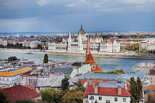 BUDAPEŠŤ: Budova parlamentu je jedným z náročných symbolov Maďarska a jendou z najstarších vládnych budov v Európe.