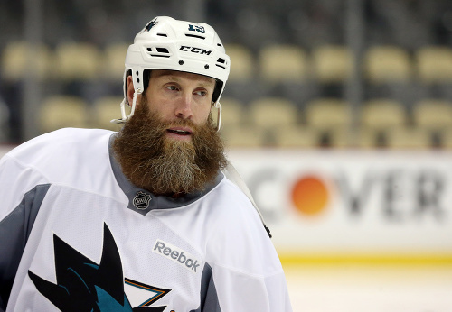 Thornton má jednoznačne najlepšiu bradu v celej NHL...