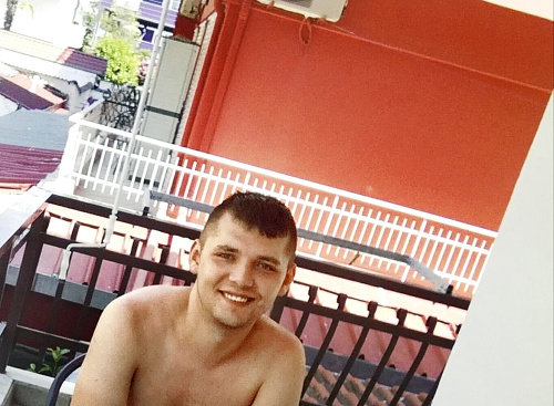 Michal (25) bol ešte pár hodín pred tragédiou plný života, teraz leží na lôžku.