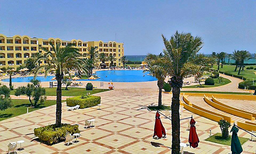 Pohľad na hotel Nour Palace, kde strávila dovolenková inšpektorka 8 dní.