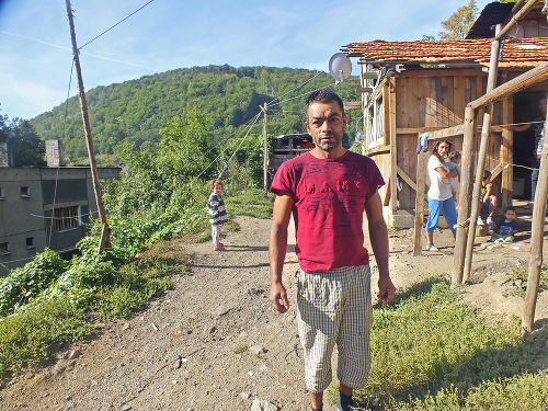 Ivan Ferko (42) patrí medzi slušných osadníkov. Chodí pravidelne pracovať do Ostravy.