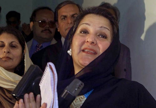 Manželka pakistanského premiéra Kulsúm podľahla zákernej chorobe.
