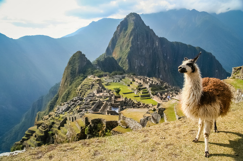 Južná Amerika ponúka turistom množstvo lákadiel, napríklad peruánske Machu Picchu.