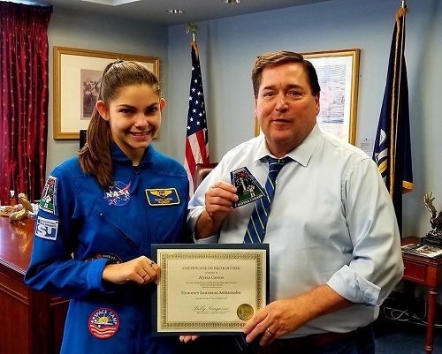 Je najmladšou členkou NASA.