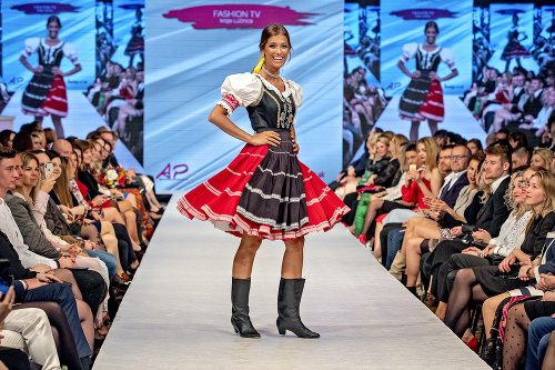Bratislavské módne dni:  Jasmina ako modelka