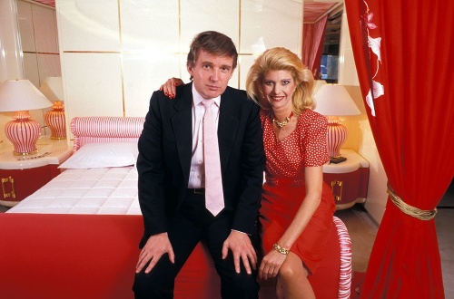 Prvou manželkou Donalda Trumpa bola Češka Ivana.