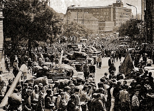 Okupácia: Okamih, ktorý definitívne rozdelil cesty dvoch najsilnejších Slovákov za socializmu. 