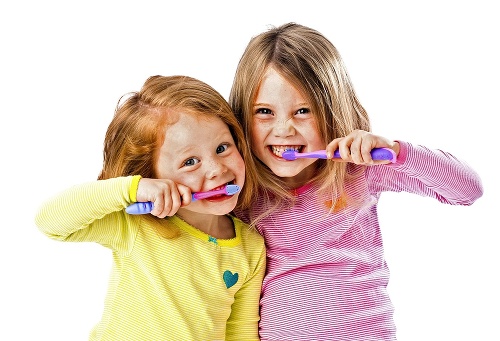 Nejde o pastu: Oveľa dôležitejšia je kefka a akým spôsobom s ňou zuby čistíte.