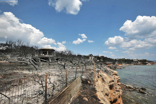 24.7.2018 - Krajina sa ešte nespamätala zo smrtiacich požiarov a už ju zastihli povodne.