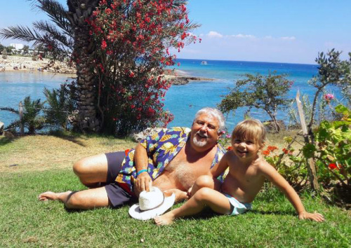 Andrásy dovolenkoval s rodinou na Cypre.
