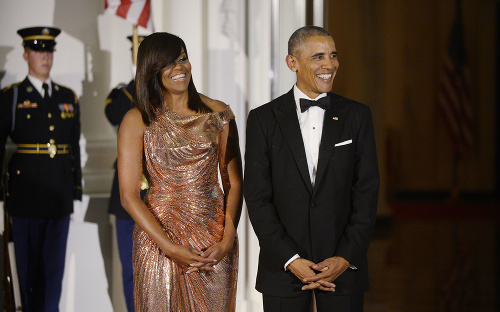 Barack Obama nosil celé roky ten istý oblek.