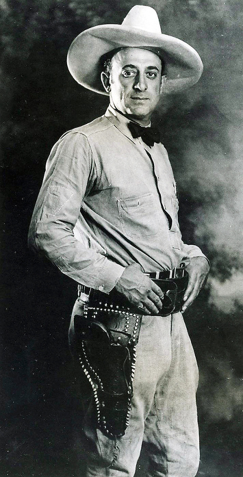 Richard Hart obdivoval divoký západ a aj ako agent sa obliekal ako kovboj.