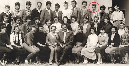 Maturitná trieda Petra Lipu, rok 1960, jedenásťročná SŠ na Mudroňovej ulici v Prešove