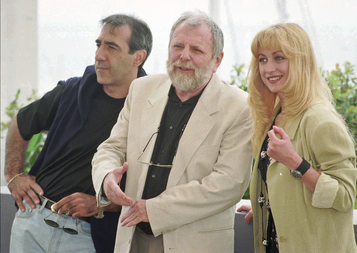 Režisér Lucian Pintilie a rumunskí herci  Razvan Vasilescu a Cecilia Barbora na snímke z roku 1996