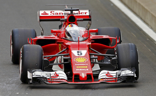 Nespokojný: Sebastian Vettel označil test štítu za fiasko.