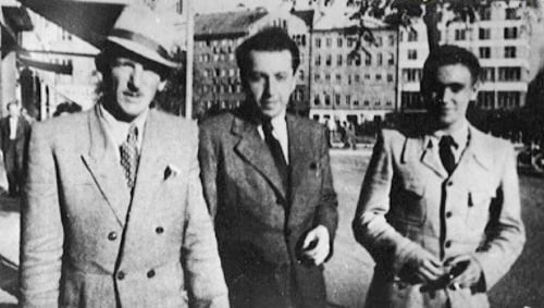 Kamaráti: Rosin , Wetzeler a Vrba v Bratislave v roku 1945.