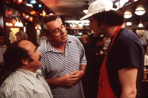 Muž na mesiaci - 1999: Hollywoodske hviezdy DeVito (vľavo) a Carrey (vpravo) sa s Formanom († 86) stretli pri nakrúcaní fi lmového hitu.