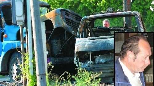 Vodič nákladného auta v Pezinku nedal prednosť osobnému autu, v ktorom zahynulidvaja policajti.