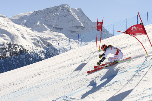 Slovenka Petra Vlhová na trati v 2. kole obrovského slalomu žien na MS vo švajčiarskom St. Moritze.