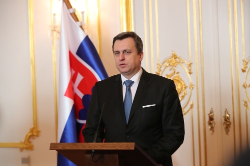 Vyhlásenie predniesol predseda parlamentu Andrej Danko.
