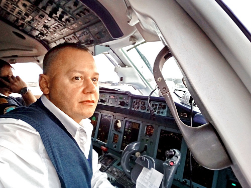 Druhý pilot Sergej Gambarjan († 44) mal nalietaných 812 hodín.