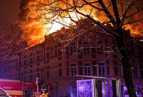 Na Univerzite Pavla Jozefa Šafárika vypukol požiar.