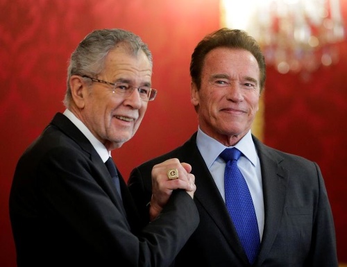 Arnie s rakúskym prezidentom Alexandrom Van der Bellenom.