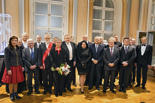 Na akcii sa okrem Mečiara zúčastnii aj jeho bývalí poslanci Sergej Kozlík či Ján Cuper.