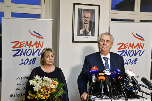 Suverén: Zeman oznámil, že pred druhým kolom sa rád stretne so svojím súperom v televíznej diskusii.